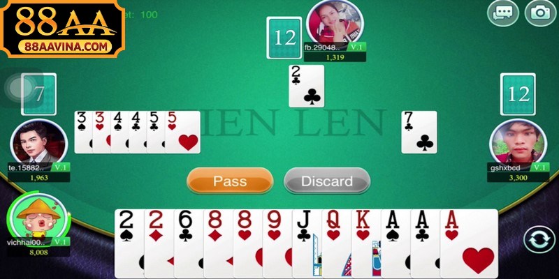 Khi nhận thấy đối thủ sắp ra bài mạnh, hãy giữ lại các lá để chặn hiệu quả.